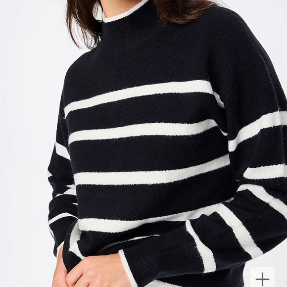 NWT extra soft mock neck sweater - Picture 4 of 12